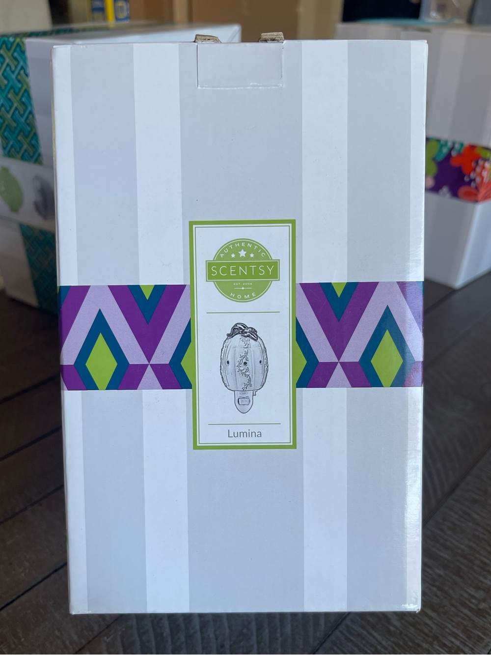 Scentsy Lumina Plug-In Warmer in White with Purple and Green Accents